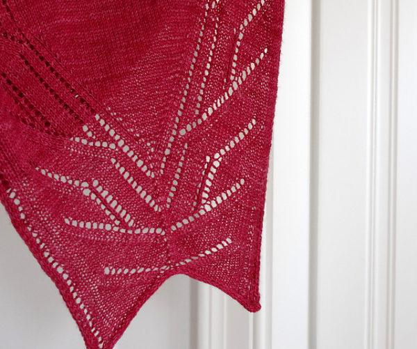 Strickanleitung Rosenrot von Monie Ebner