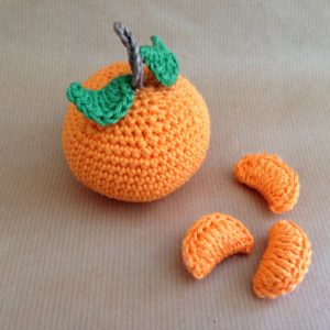 Häkelanleitung Obst Clementine von The KnitKnotShop