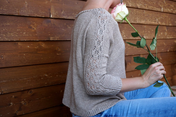 Strickanleitung Rambling Rose Sweater von Asita Krebs sidispinnt