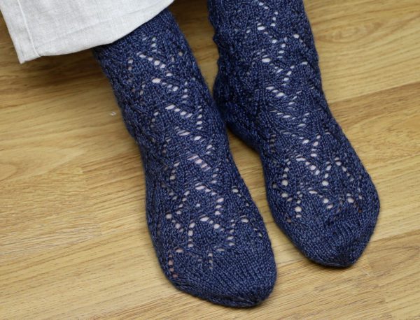 Strickanleitung Else's Estonian Lace Socks von Tanja Lüscher