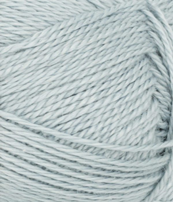 Alpakka Silke col.7521 Lys gråblå von Sandes Garn